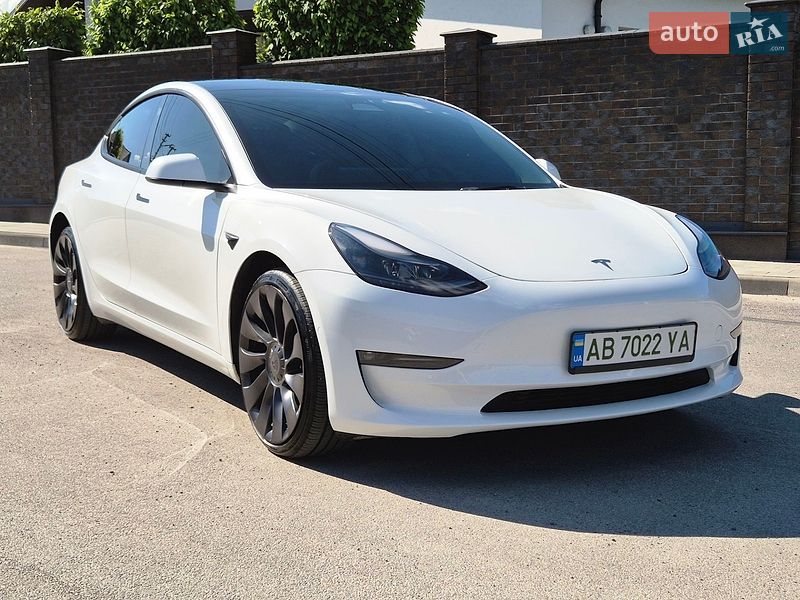 Tesla Model 3 2022