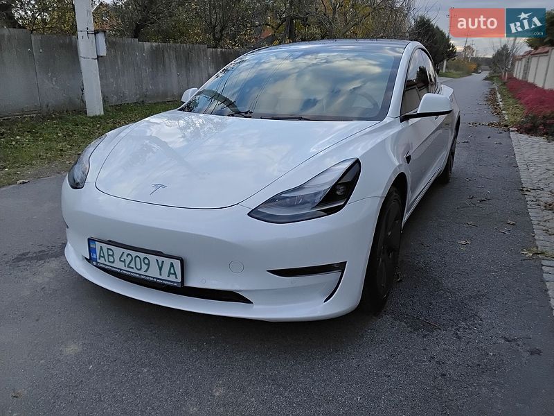 Tesla Model 3 2022
