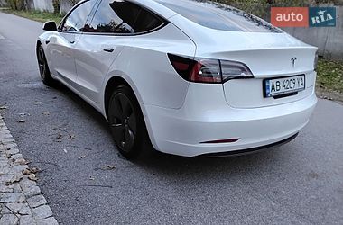 Седан Tesla Model 3 2022 в Вінниці