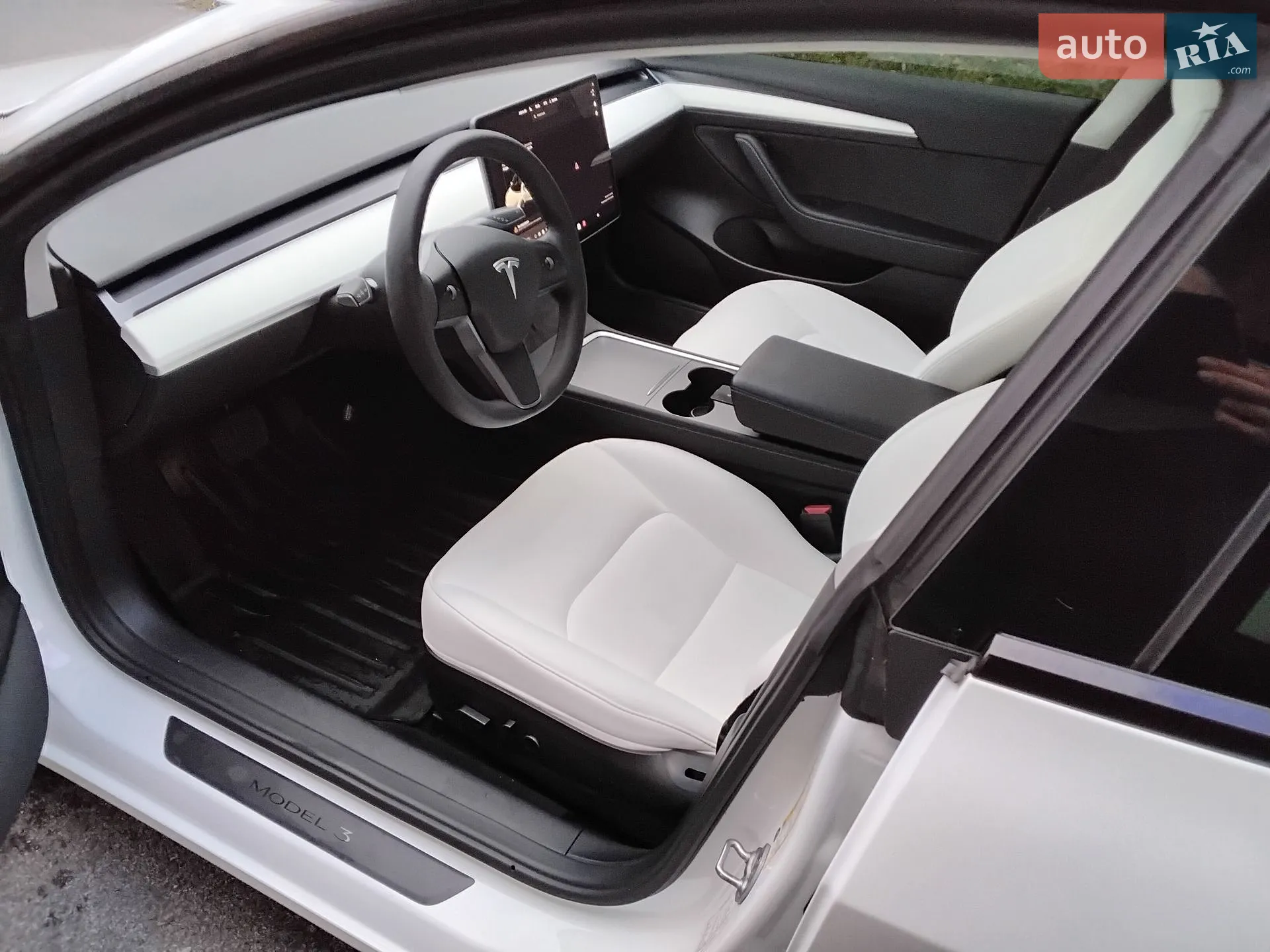 2022 Tesla Model 3 - мініатюра 17
