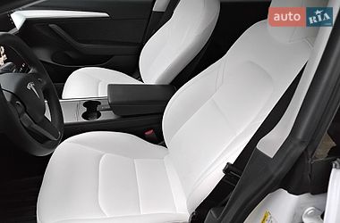 Седан Tesla Model 3 2022 в Вінниці