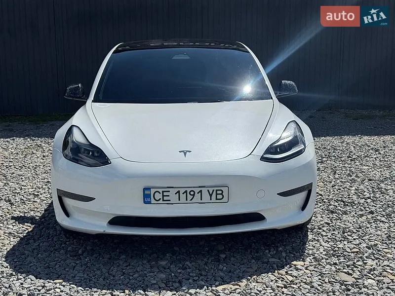 Tesla Model 3 2023