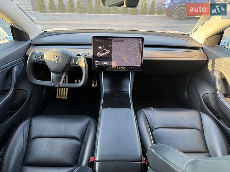 Седан Tesla Model 3 2018 в Дубно