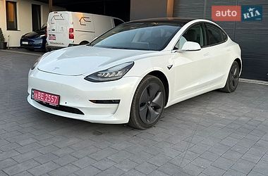 Седан Tesla Model 3 2018 в Дубно