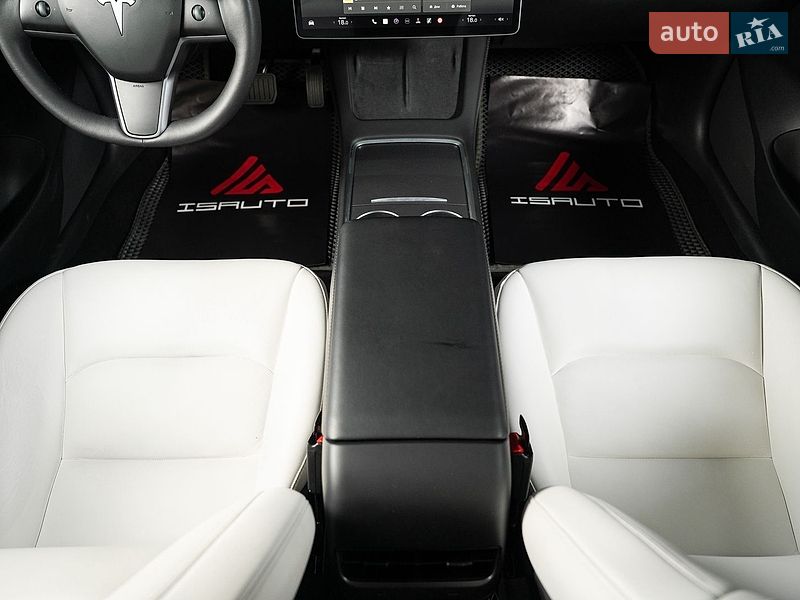 Седан Tesla Model 3 2023 в Одессе