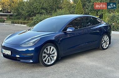 Седан Tesla Model 3 2022 в Кропивницькому