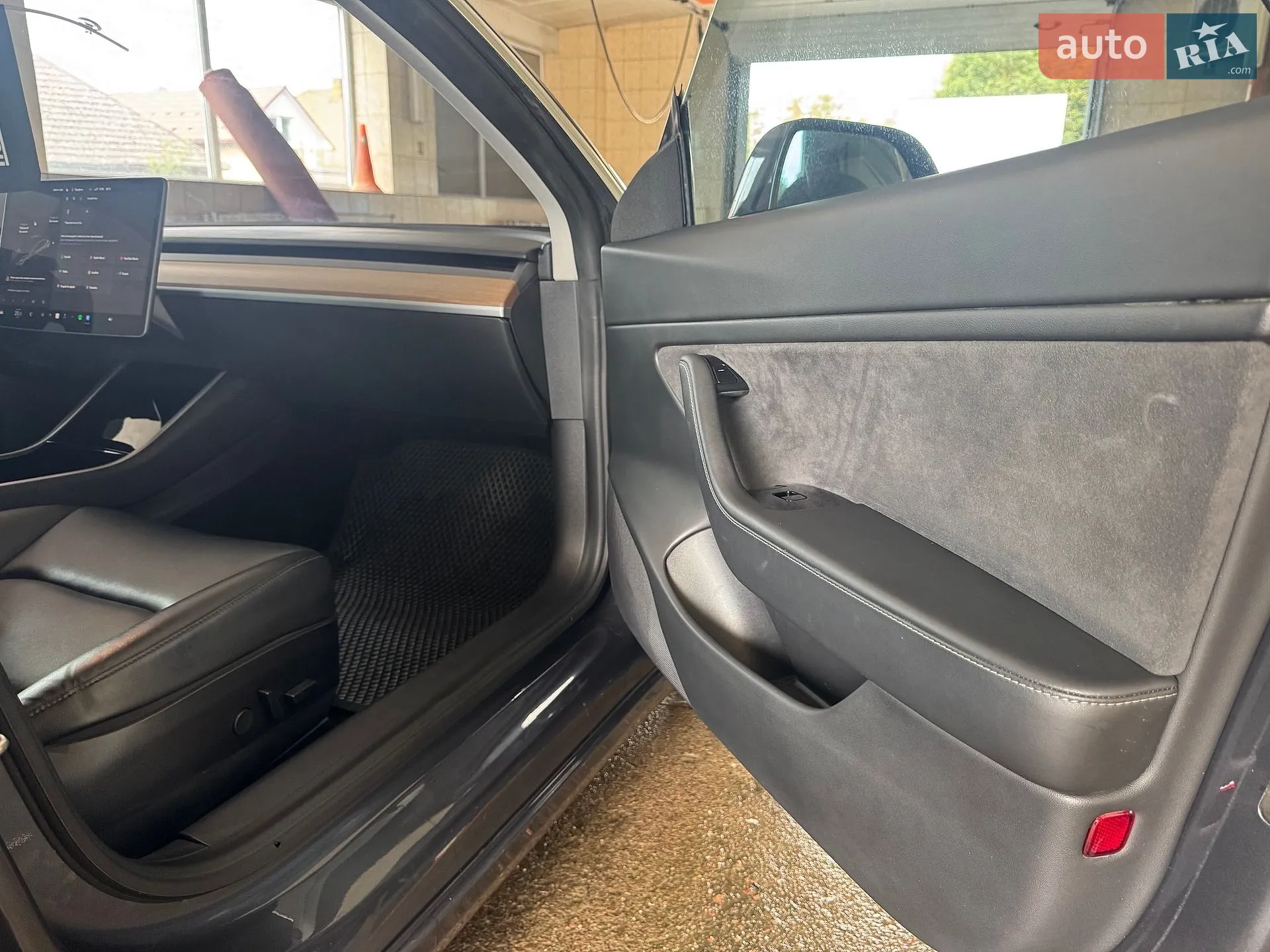 2020 Tesla Model 3 - мініатюра 8
