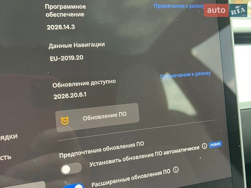 Седан Tesla Model 3 2023 в Луцке