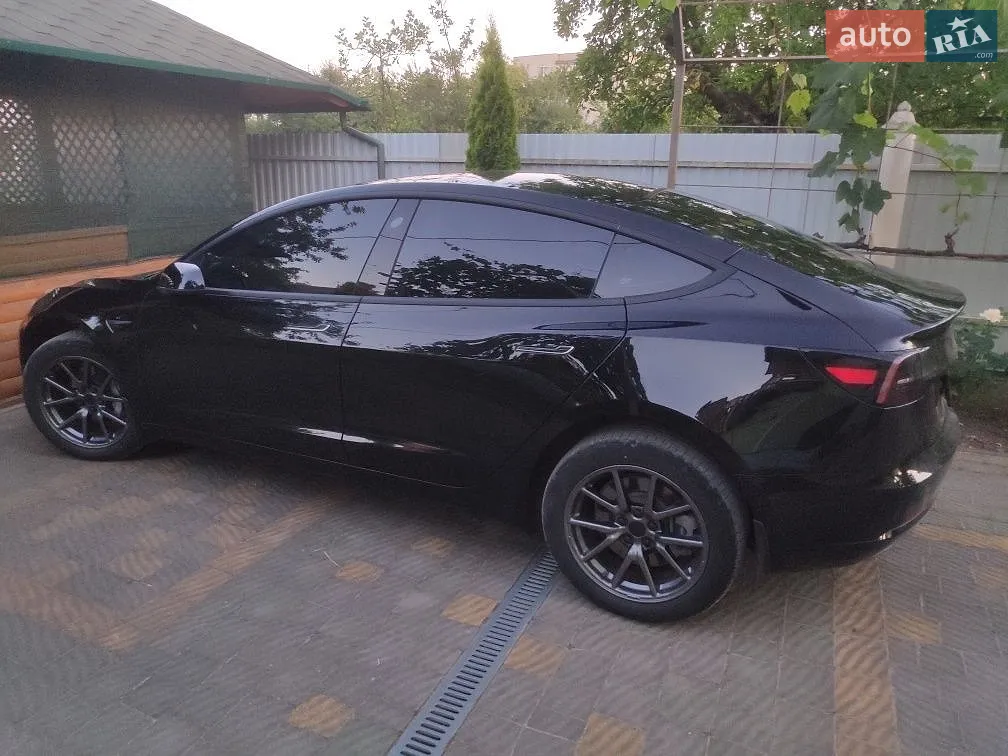 2018 Tesla Model 3 - мініатюра 3