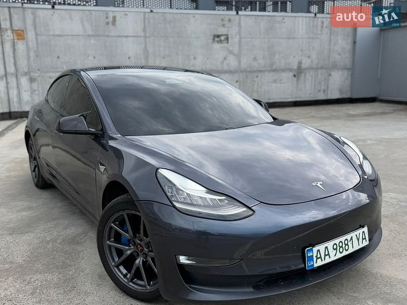 Седан Tesla Model 3 2019 в Києві фото Седан Tesla Model 3 2019 в Києві