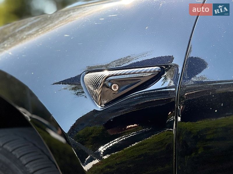 Седан Tesla Model 3 2018 в Львове