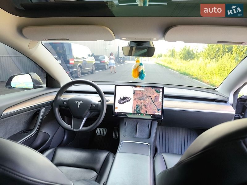 Седан Tesla Model 3 2021 в Бородянці