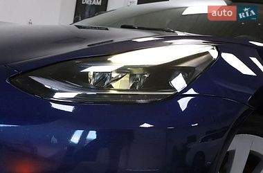 Седан Tesla Model 3 2022 в Івано-Франківську