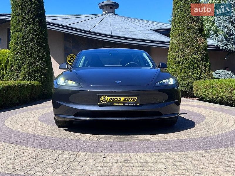 Седан Tesla Model 3 2025 в Львове фото 2 Седан Tesla Model 3 2025 в Львове