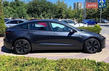 Седан Tesla Model 3 2025 в Львове фото 8 Седан Tesla Model 3 2025 в Львове