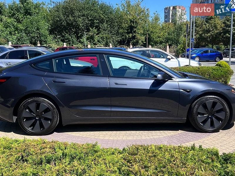 Седан Tesla Model 3 2025 в Львове фото 8 Седан Tesla Model 3 2025 в Львове