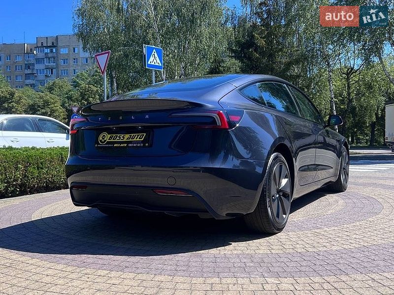 Седан Tesla Model 3 2025 в Львове фото 7 Седан Tesla Model 3 2025 в Львове