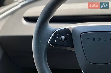 Седан Tesla Model 3 2025 в Львове фото 12 Седан Tesla Model 3 2025 в Львове
