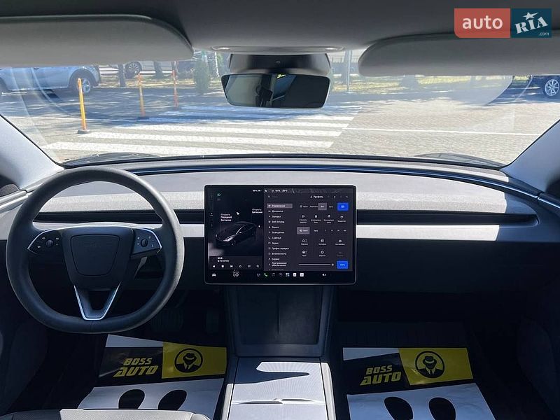 Седан Tesla Model 3 2025 в Львове фото 14 Седан Tesla Model 3 2025 в Львове