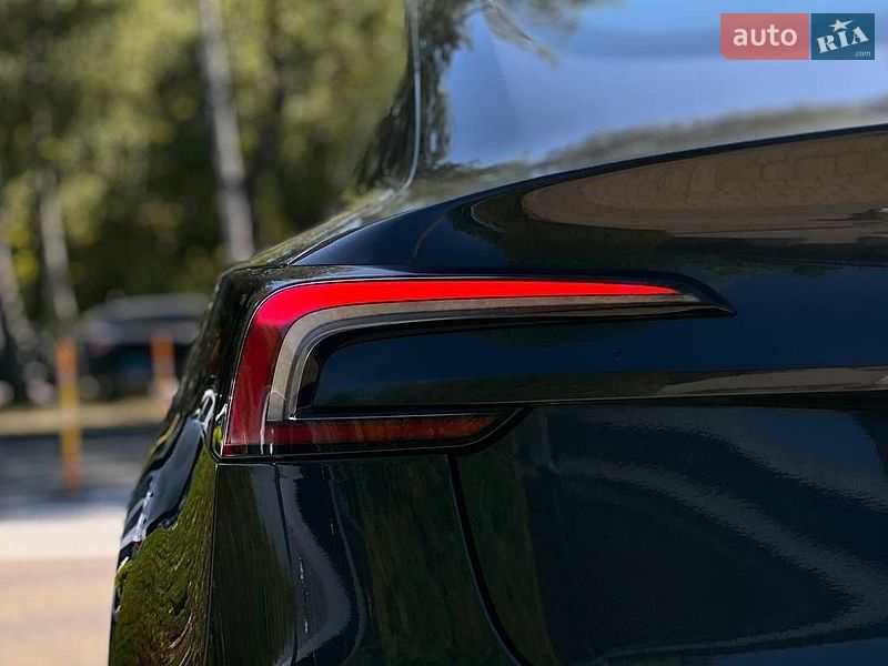 Седан Tesla Model 3 2025 в Львове фото 23 Седан Tesla Model 3 2025 в Львове