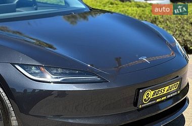Седан Tesla Model 3 2025 в Львове фото 25 Седан Tesla Model 3 2025 в Львове