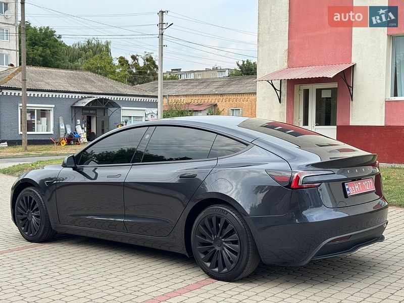 Седан Tesla Model 3 2025 в Дубні фото 7 Седан Tesla Model 3 2025 в Дубні