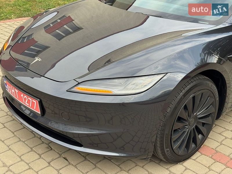 Седан Tesla Model 3 2025 в Дубні фото 14 Седан Tesla Model 3 2025 в Дубні