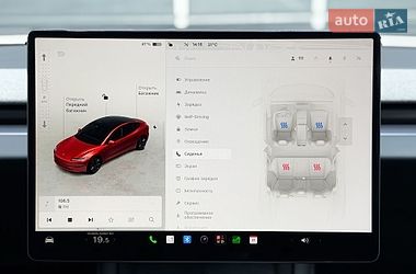Седан Tesla Model 3 2024 в Києві
