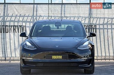 Седан Tesla Model 3 2018 в Киеве