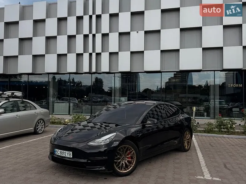 Tesla Model 3