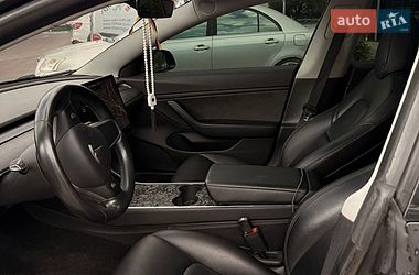 Седан Tesla Model 3 2019 в Одессе