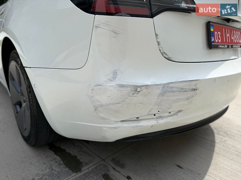 Седан Tesla Model 3 2021 в Луцьку