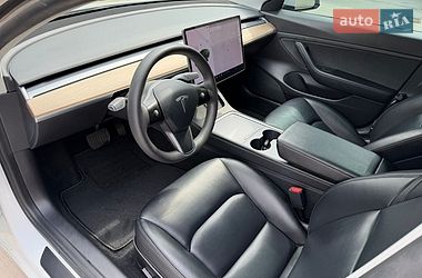 Седан Tesla Model 3 2021 в Луцьку