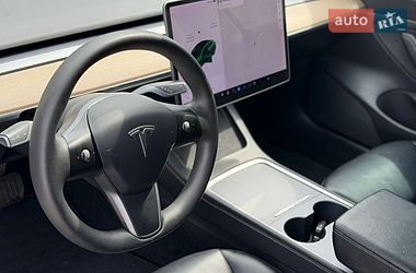 Седан Tesla Model 3 2021 в Луцьку