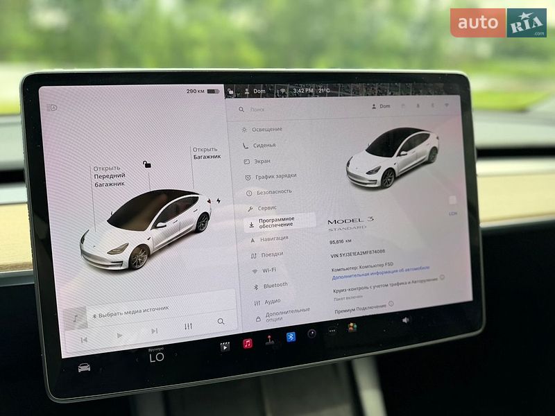 Седан Tesla Model 3 2021 в Луцьку