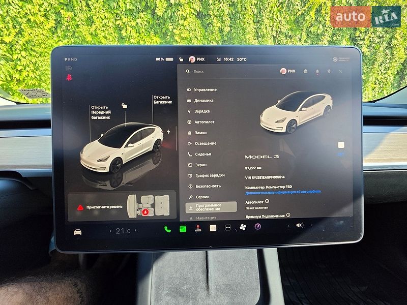 Седан Tesla Model 3 2023 в Одессе