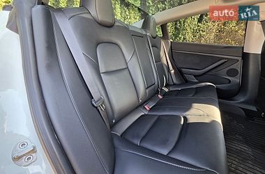 Седан Tesla Model 3 2023 в Одессе