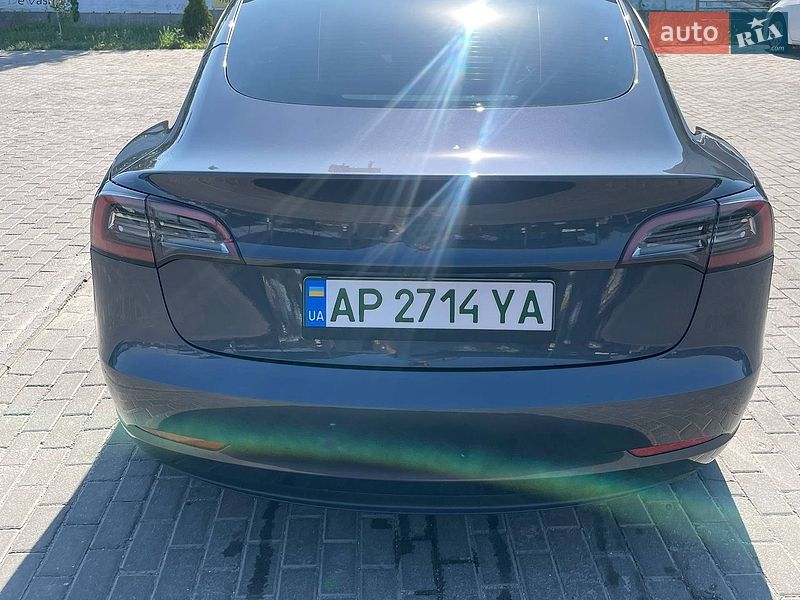 Седан Tesla Model 3 2023 в Запоріжжі
