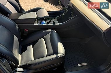Седан Tesla Model 3 2019 в Харькове