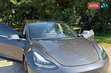 Седан Tesla Model 3 2019 в Харькове