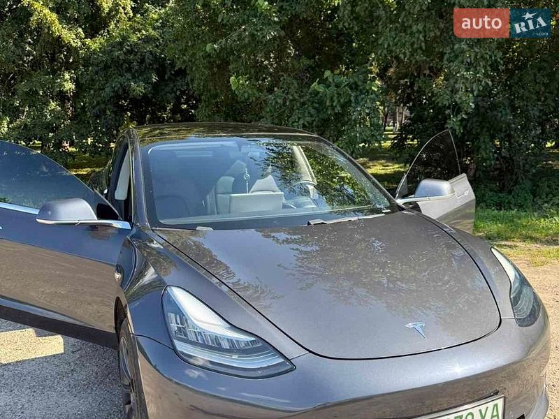 Седан Tesla Model 3 2019 в Харькове