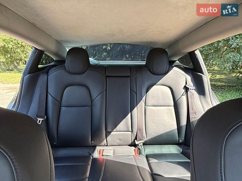 Седан Tesla Model 3 2019 в Харькове