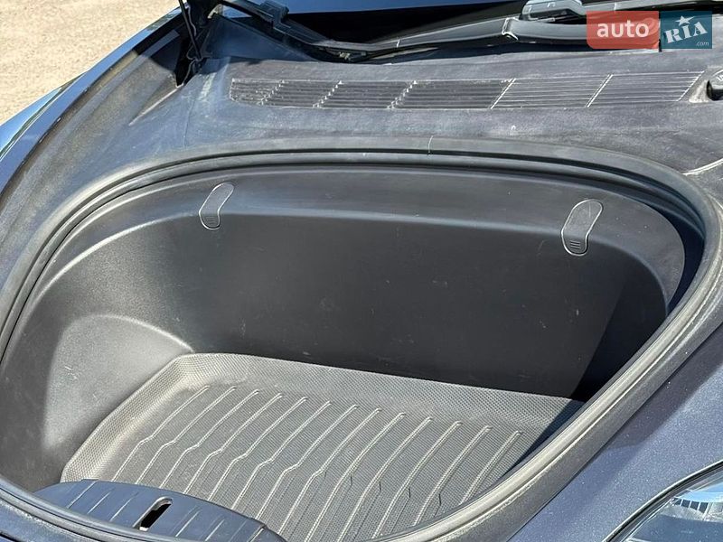 Седан Tesla Model 3 2019 в Харькове