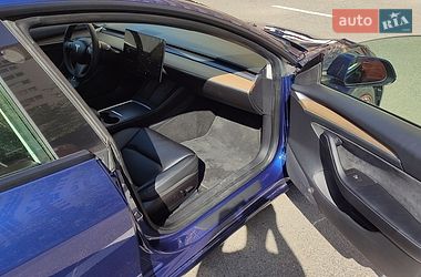 Седан Tesla Model 3 2021 в Киеве