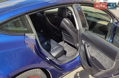 Седан Tesla Model 3 2021 в Киеве