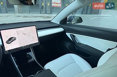 Седан Tesla Model 3 2020 в Хмельницькому