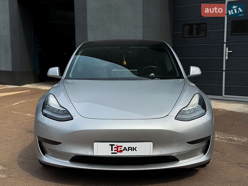 Седан Tesla Model 3 2018 в Киеве фото 2 Седан Tesla Model 3 2018 в Киеве