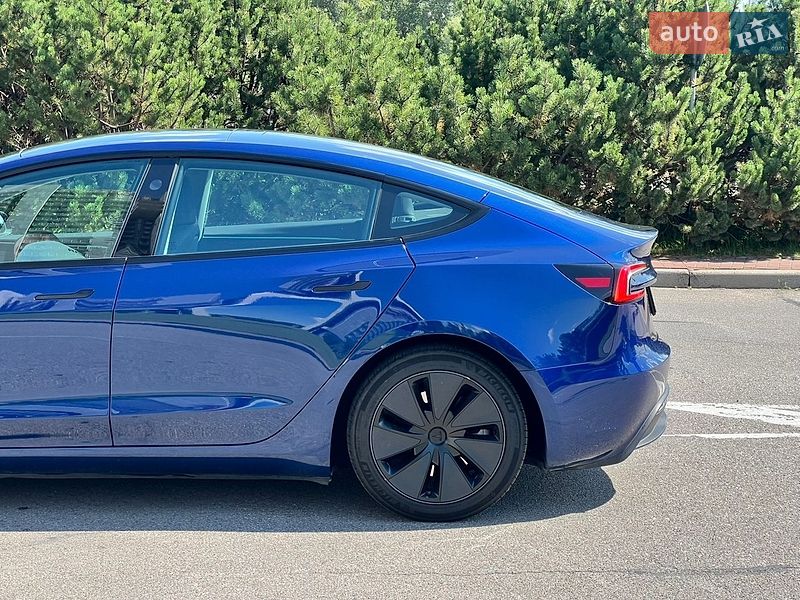 Седан Tesla Model 3 2024 в Киеве фото 13 Седан Tesla Model 3 2024 в Киеве