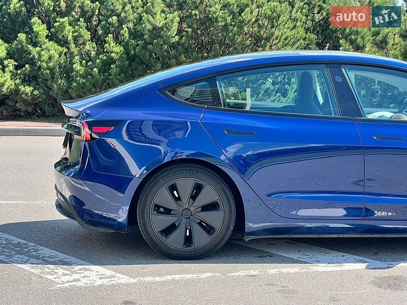Седан Tesla Model 3 2024 в Киеве фото 25 Седан Tesla Model 3 2024 в Киеве
