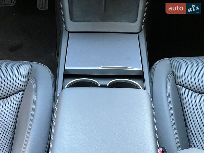 Седан Tesla Model 3 2024 в Киеве фото 41 Седан Tesla Model 3 2024 в Киеве